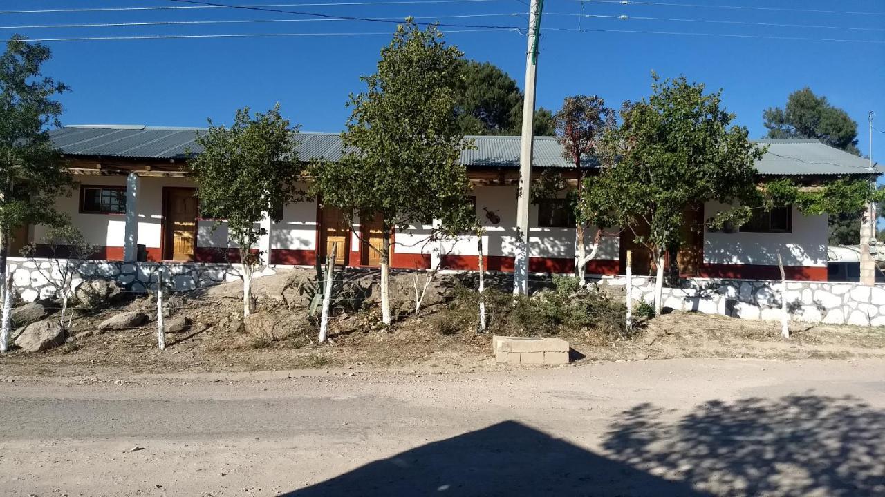 Hotel Entronque Barrancas San Alonso Exterior photo